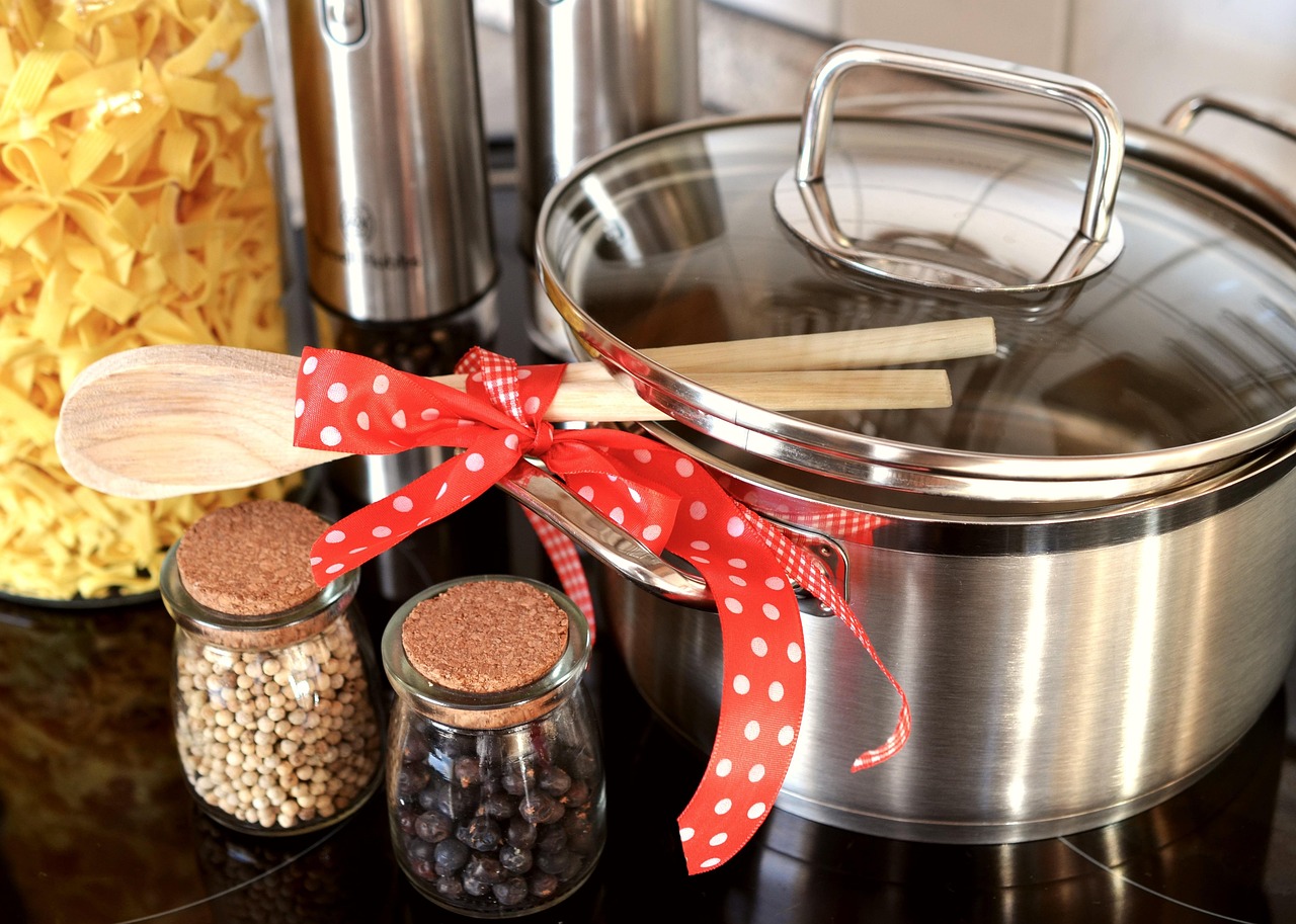 Combining Metal Finishes in One Kitchen